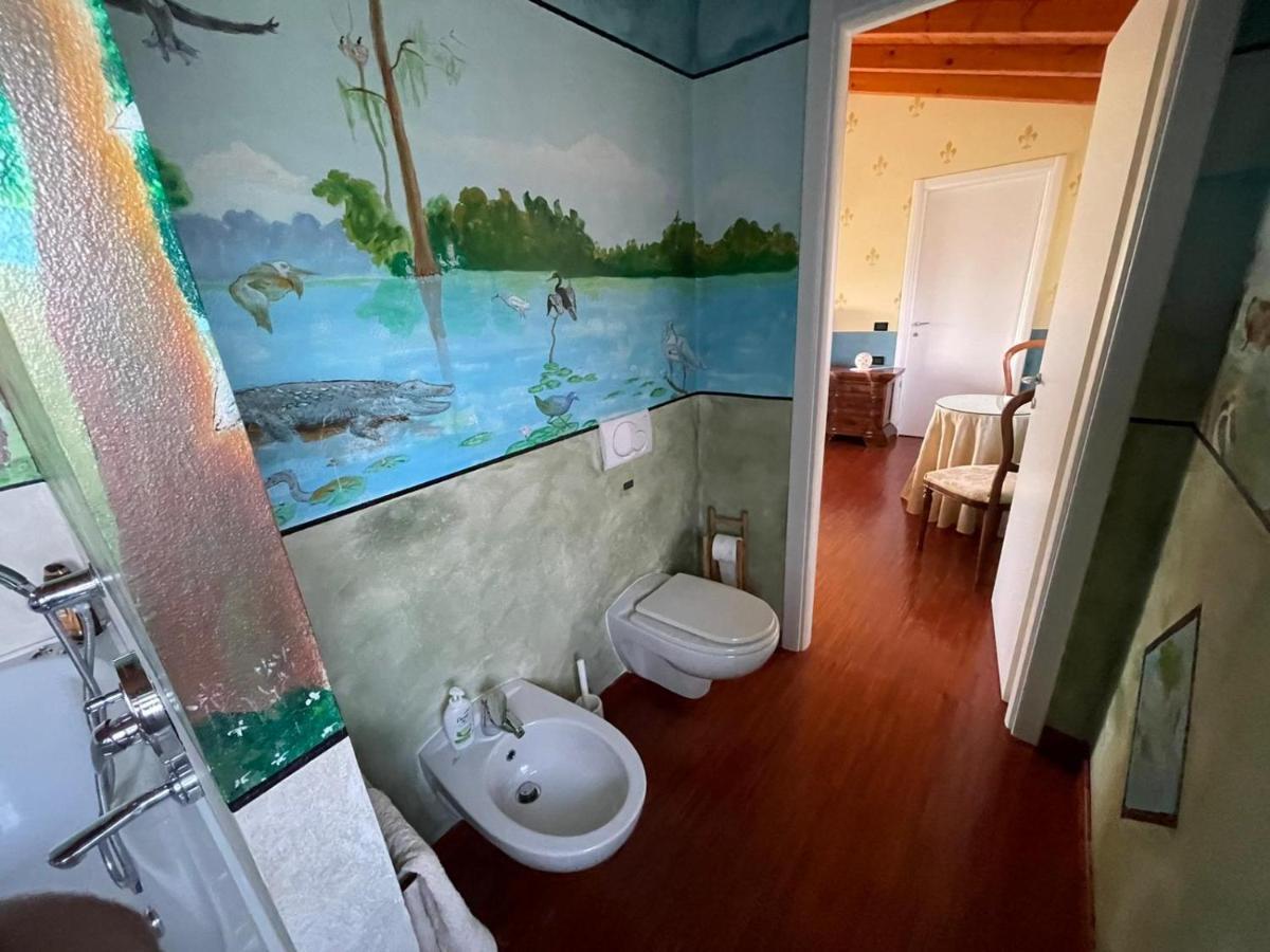 Lussuosa Villa Vicino Alla Stazione Caronno Pertusella Bagian luar foto