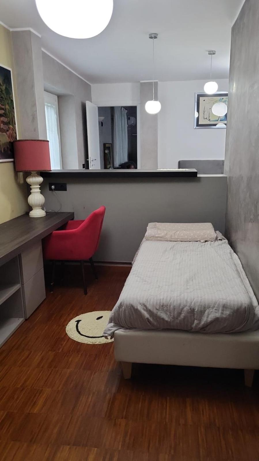 Lussuosa Villa Vicino Alla Stazione Caronno Pertusella Bagian luar foto